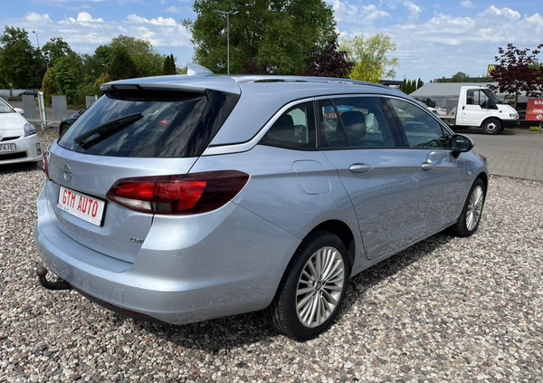 Opel Astra cena 39900 przebieg: 227000, rok produkcji 2017 z Pieniężno małe 704